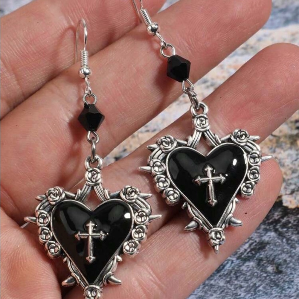 NWT Zinc Alloy Black and Silver Heart Cross Earrings